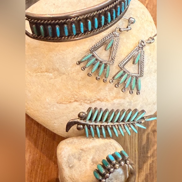 Vintage Jewelry - VTG ZUNI NEEDLEPOINT STERLING TURQUOISE CUFF, RING, BROOCH/PENDANT & EARRINGS